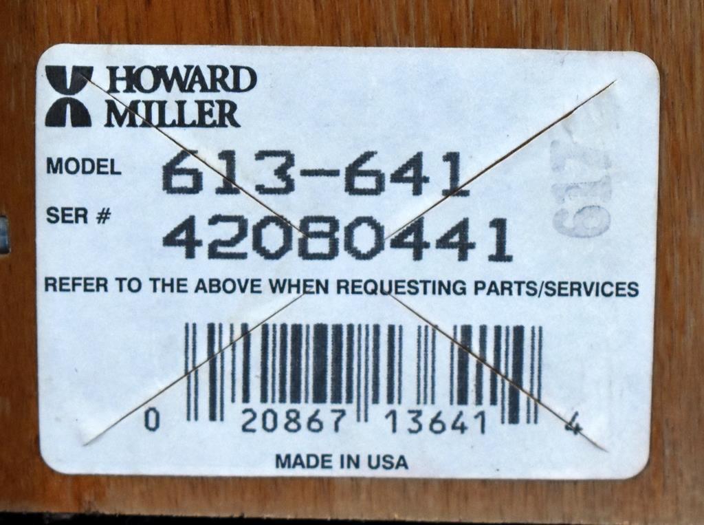 Howard Miller Oak Case Key Wind Shelf Clock Model 613-641 with Hour Strike, USA