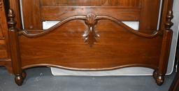 Antique Victorian Walnut Full Size Bed