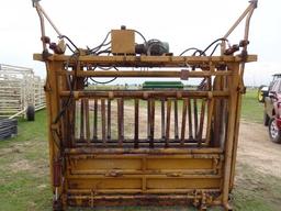 Trojan Hydraulic Squeeze Chute