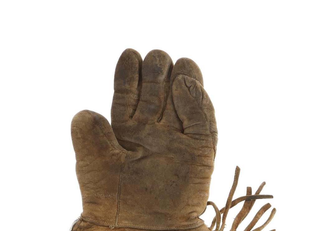 C. 1890- Plateau Gauntlet Gloves - L.A. Huffman