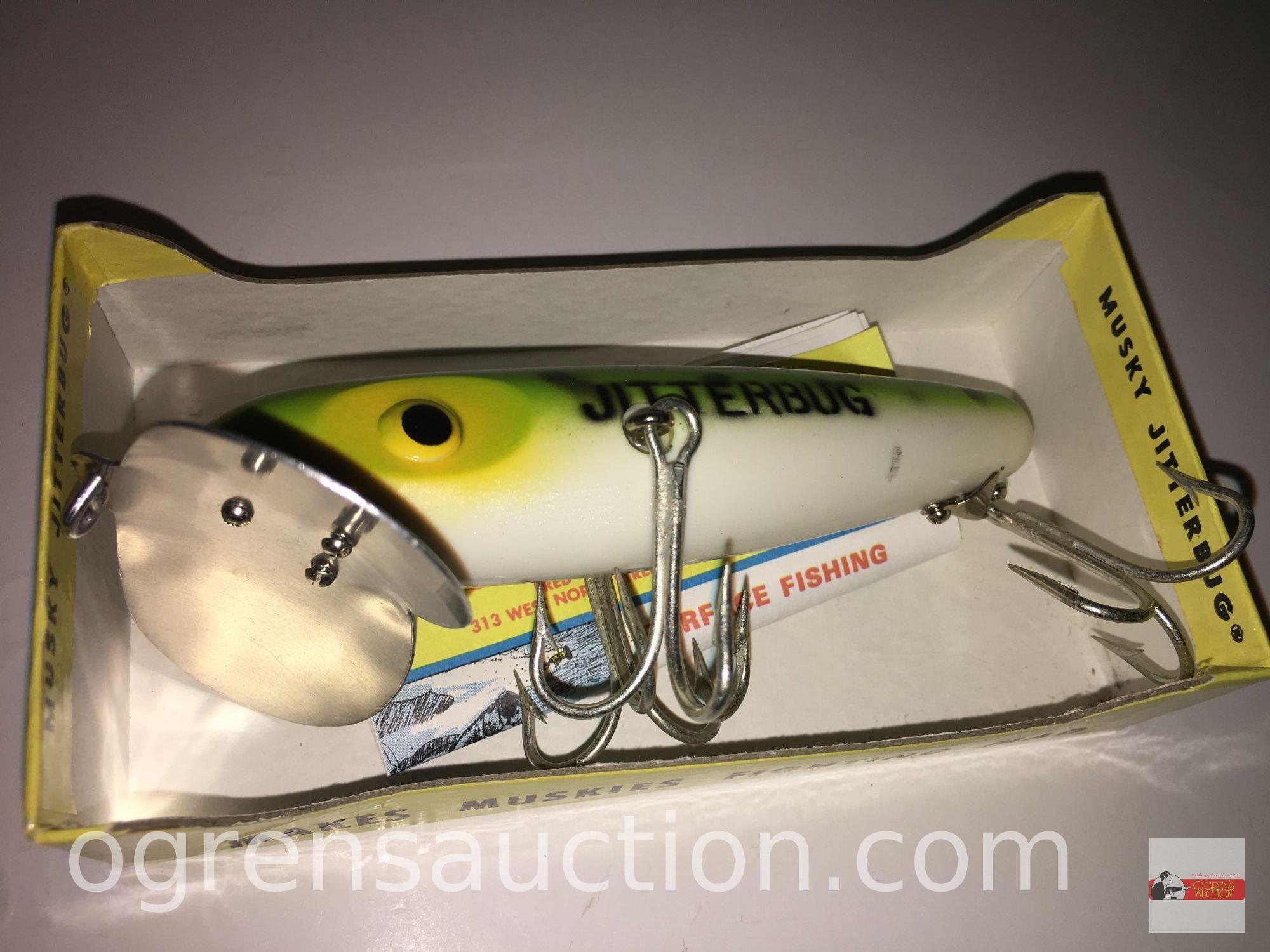 Fishing - Lures - 3 Fred Arbogast Musky Jitterbug, new in box