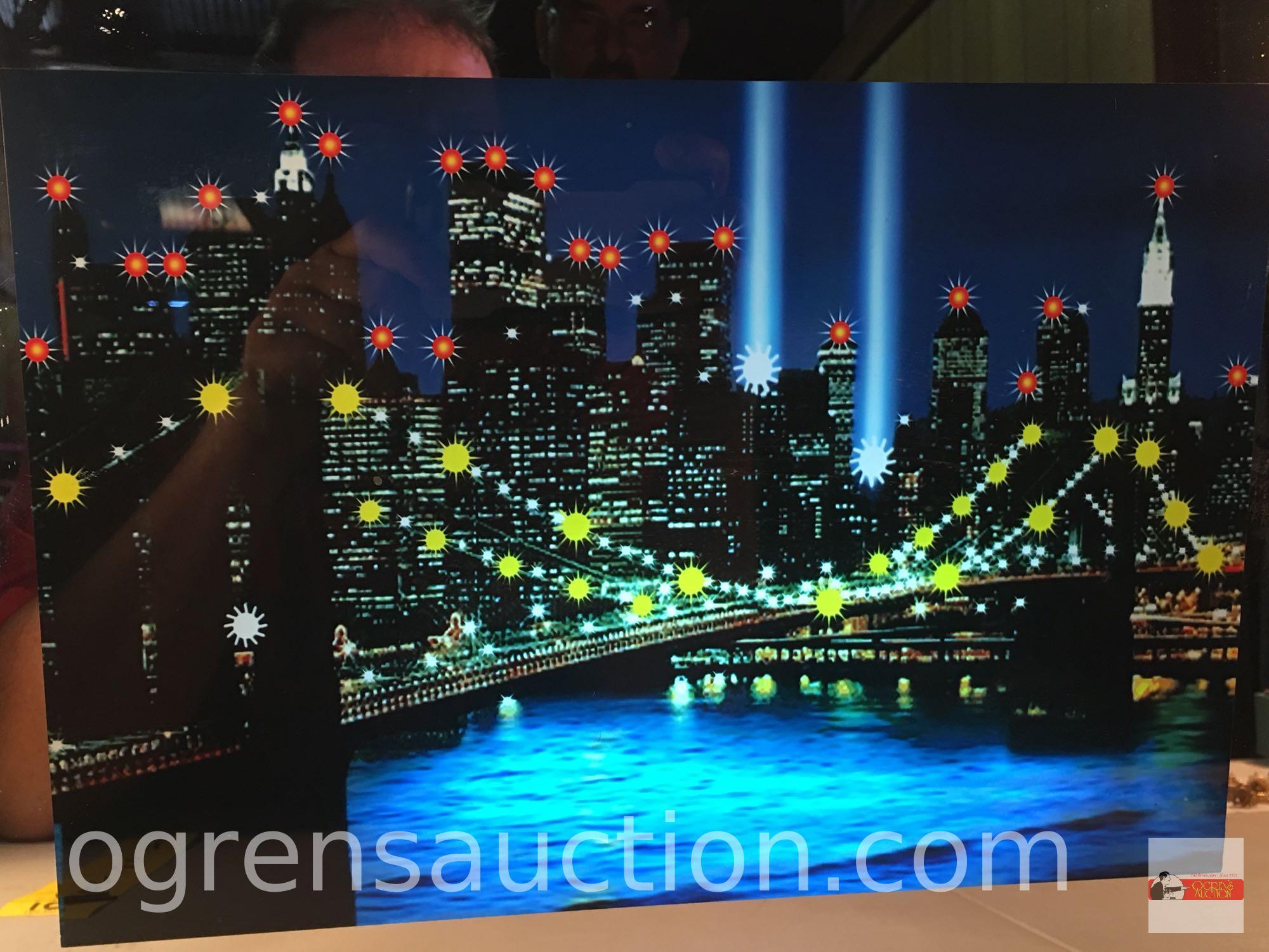 Art - Lighted moving picture, New York Cityscape, beveled mirrored rim, 15.75"wx11.75"hx3"d