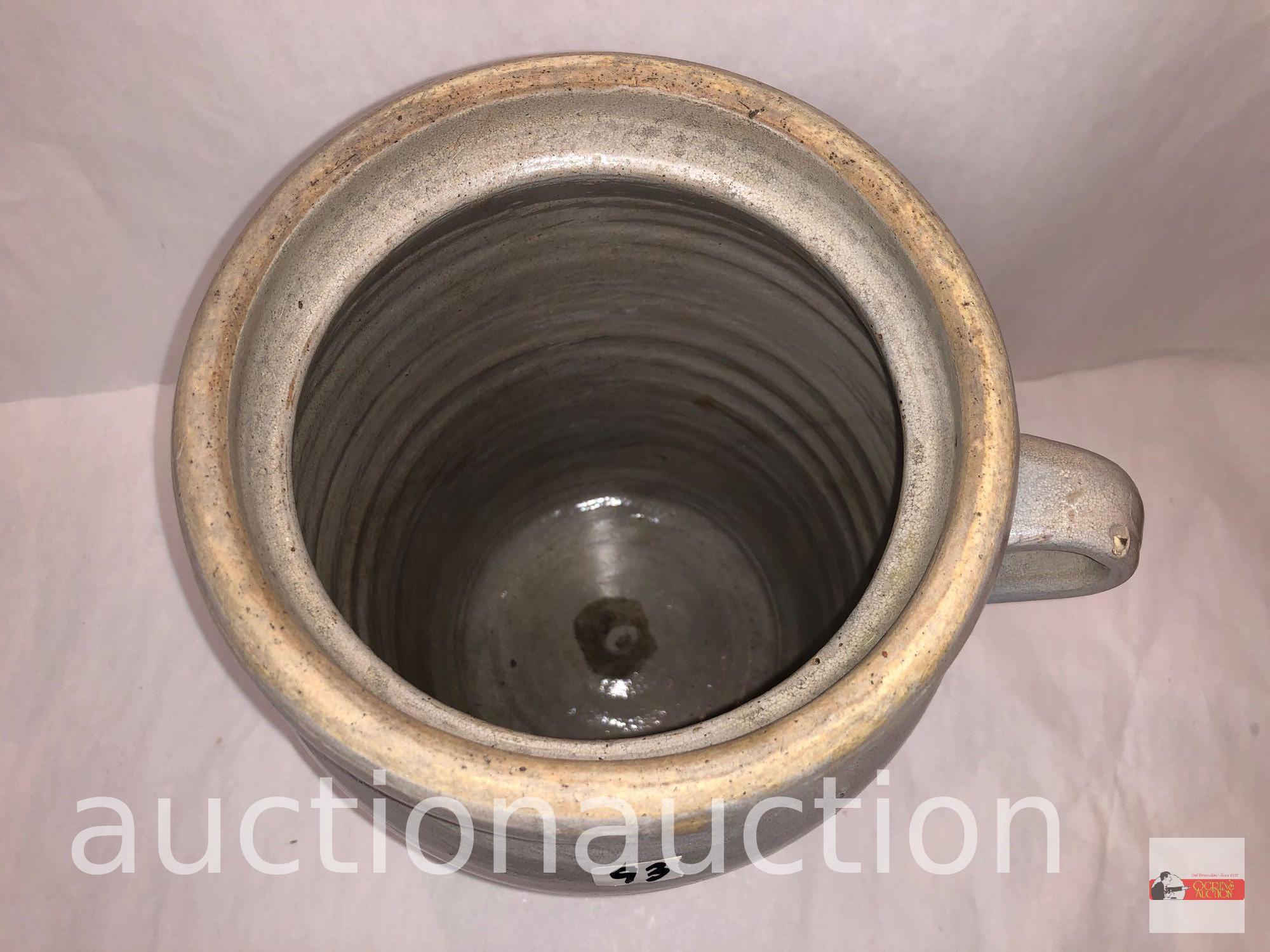 Stoneware crock urn, finger handle
