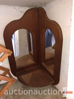 Corner mirrored wall shelf and wine rack