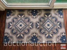 Rug - Living Colors door rug, bound, blue/white, geometric design 45"x26"