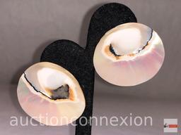 Jewelry - Mother of Pearl Pr. post earrings and cuff bracelet