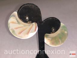 Jewelry - Mother of Pearl Pr. post earrings and cuff bracelet