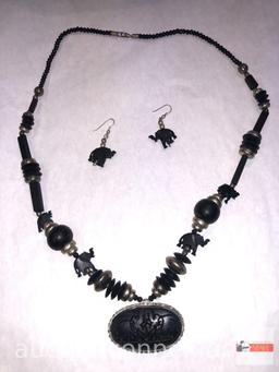 Jewelry - Necklace with matching earrings, lg. carved wooden