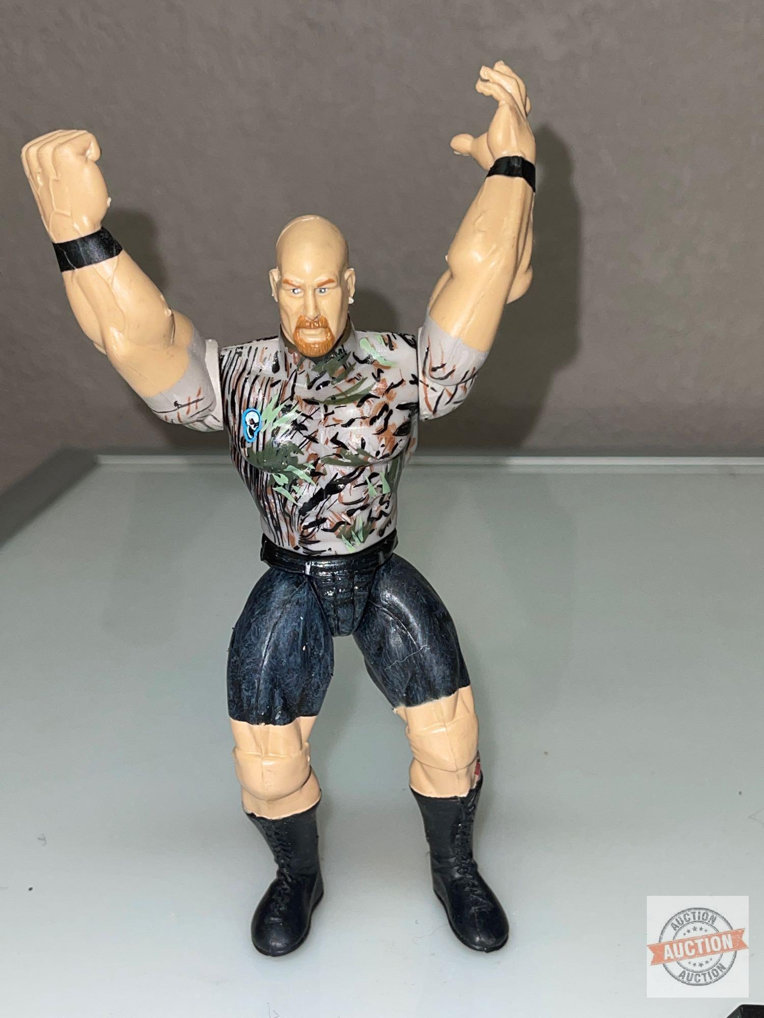 Toys - WWF 4 Wrestling Auction Figures, 1997, 6", 3 stands, 4x's the money