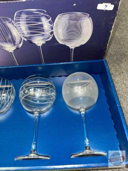 Box set 4 Mikasa Balloon Goblers, 24.5 oz, orig. box