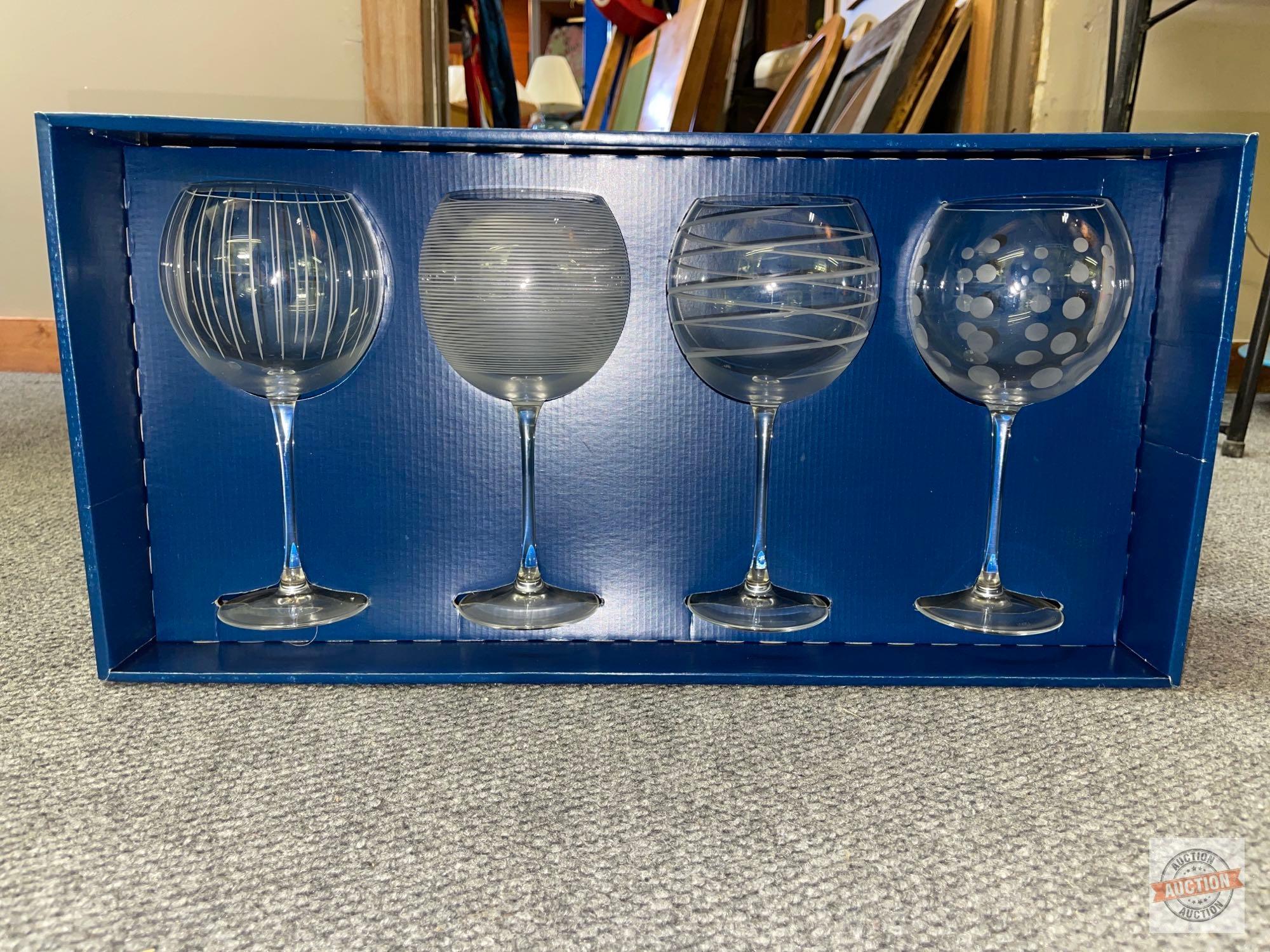 Box set 4 Mikasa Balloon Goblers, 24.5 oz, orig. box
