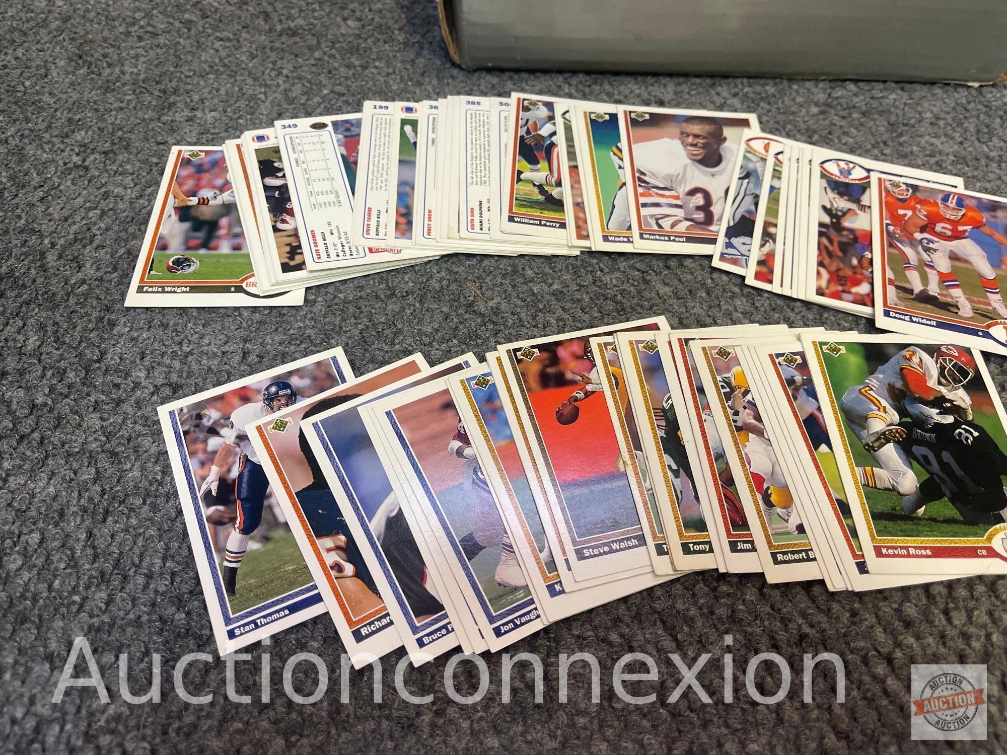 Sports - Football Collector Trading Cards - 1991