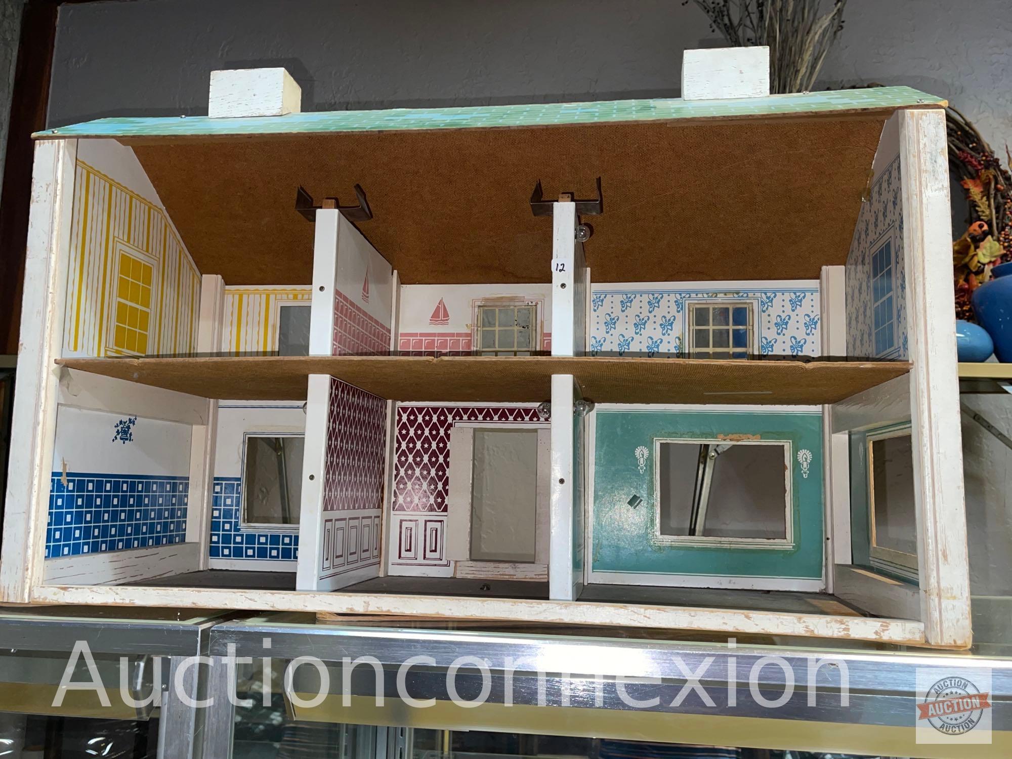 Toys - Vintage metal doll house