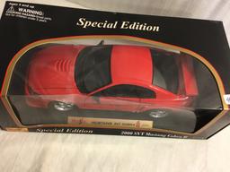 Collector  New Maisto 2000 Mustang SVT Cobra R  Special Edition 1:18 Scale DieCast Red Metal Car