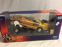 Collector New Nascar Winner's Circle Kenner 1997 Funny Car Series Castrol GTX 1:14 Scale DieCast