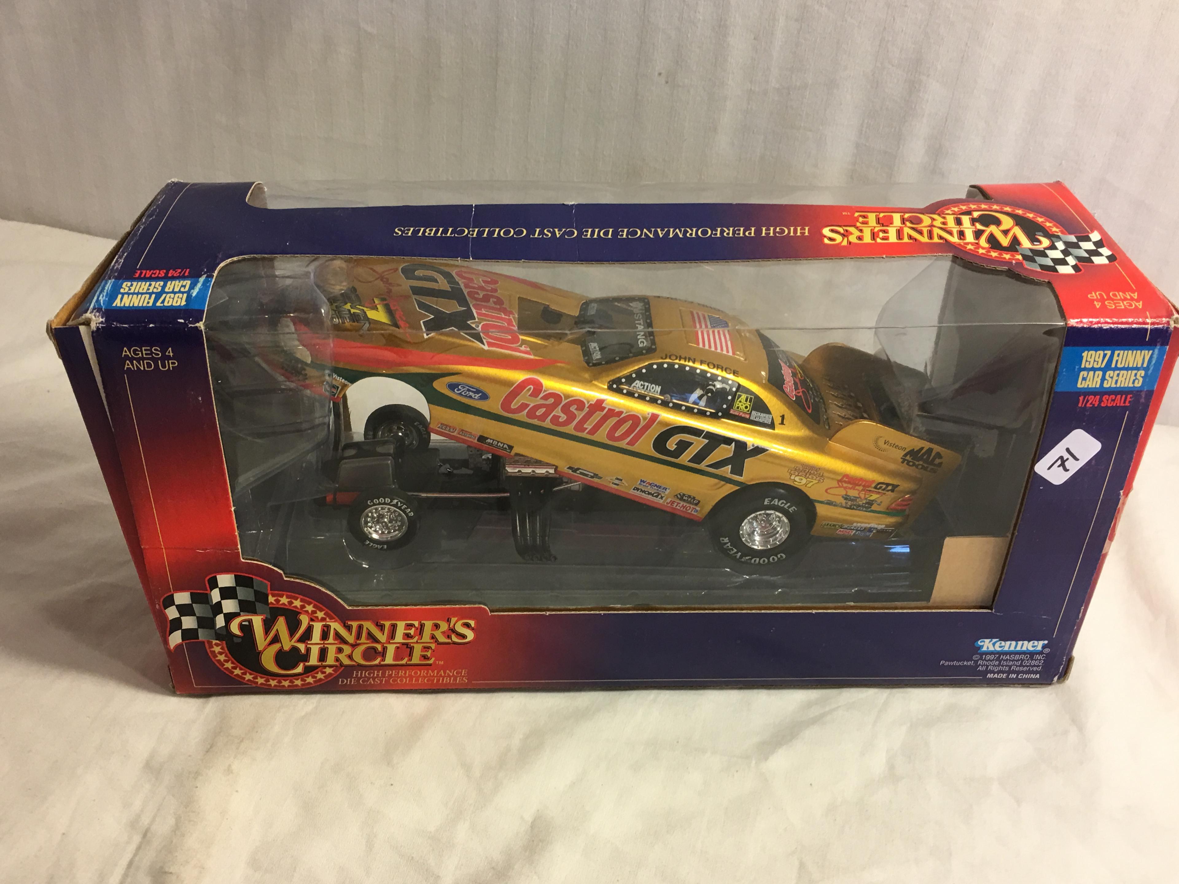 Collector New Nascar Winner's Circle Kenner 1997 Funny Car Series Castrol GTX 1:14 Scale DieCast