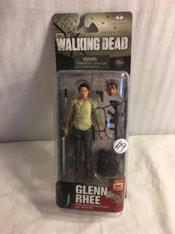 Collector NIP AMC The Walking Dead McFarlane Toys Action Figure 7-8"Tall  "Glenn Rhee"