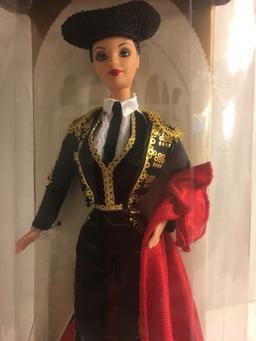 Collector NIB Barbie Mattel Edition Spanish Dolls Of The World 13"Tall Box Has Damage