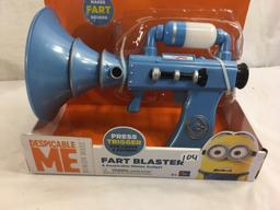 New Collector Illumination Ent. Despicable Me Minion Fart Blaster  Minion Gadget Size:8x10"
