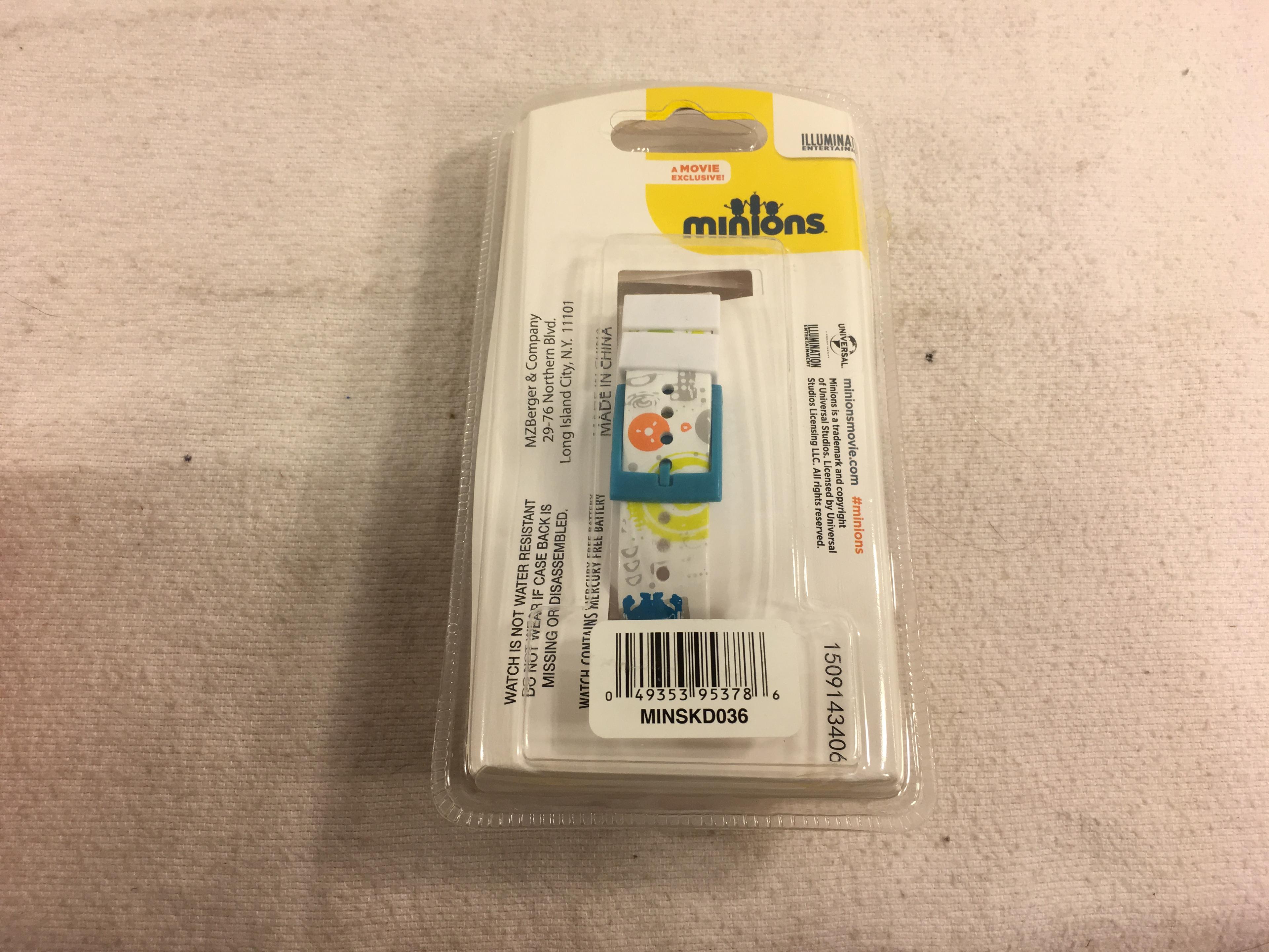 Collector New Illumination Minions LCD Watch