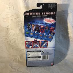 NIP Collector Mattel Justice League Batman Action Figure 6.3/8"Tall Figure