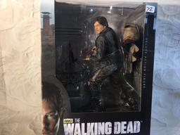 NIB Collector AMC The Walking Dead Deluxe Action Figure 10" Daryl Dixon Figure 12"tall Box Size