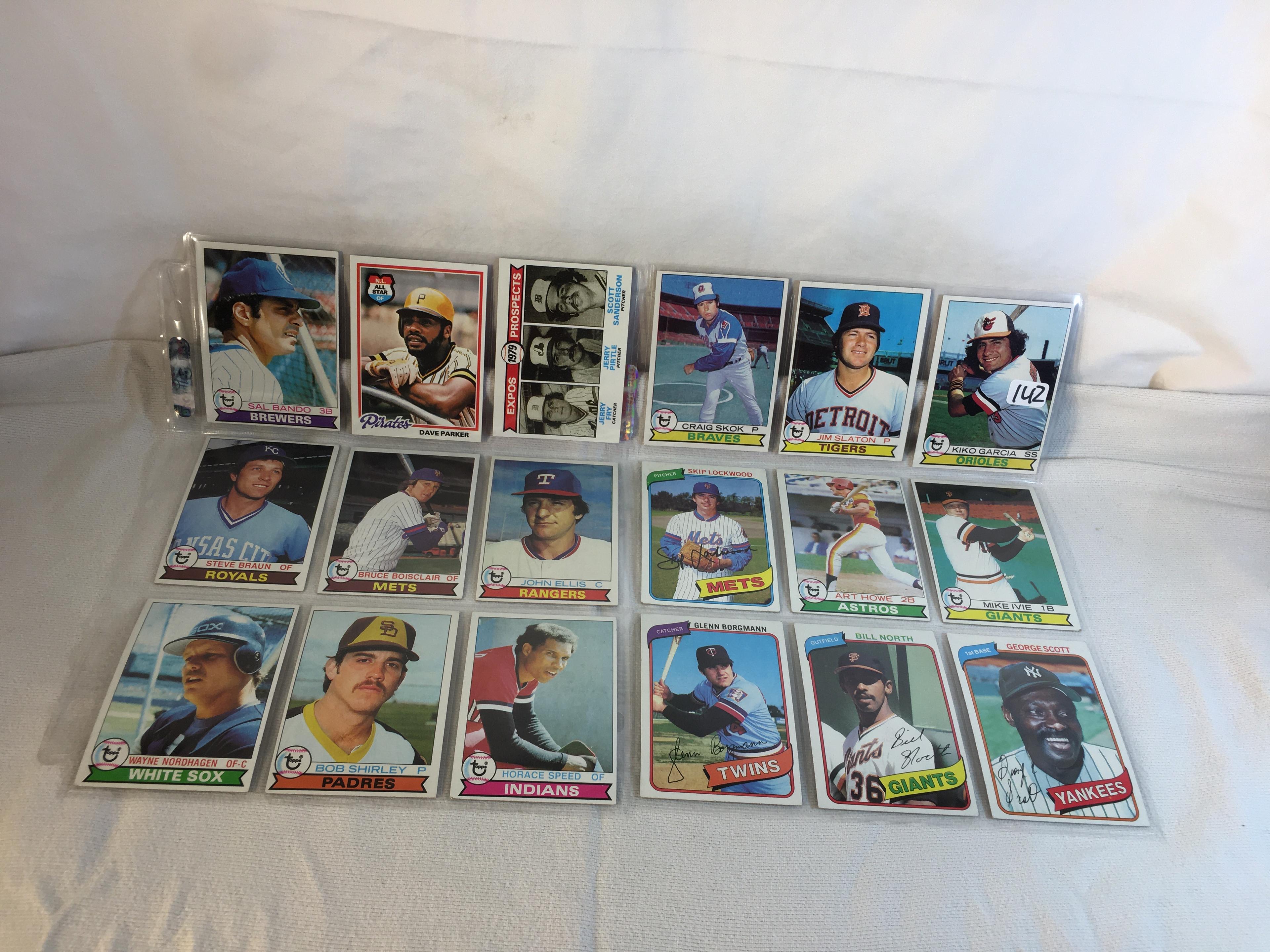 Lot of 18 Pcs Collector Vintage  MLB Baseball  Sport Trading Assorted Cards & Players - See Photos