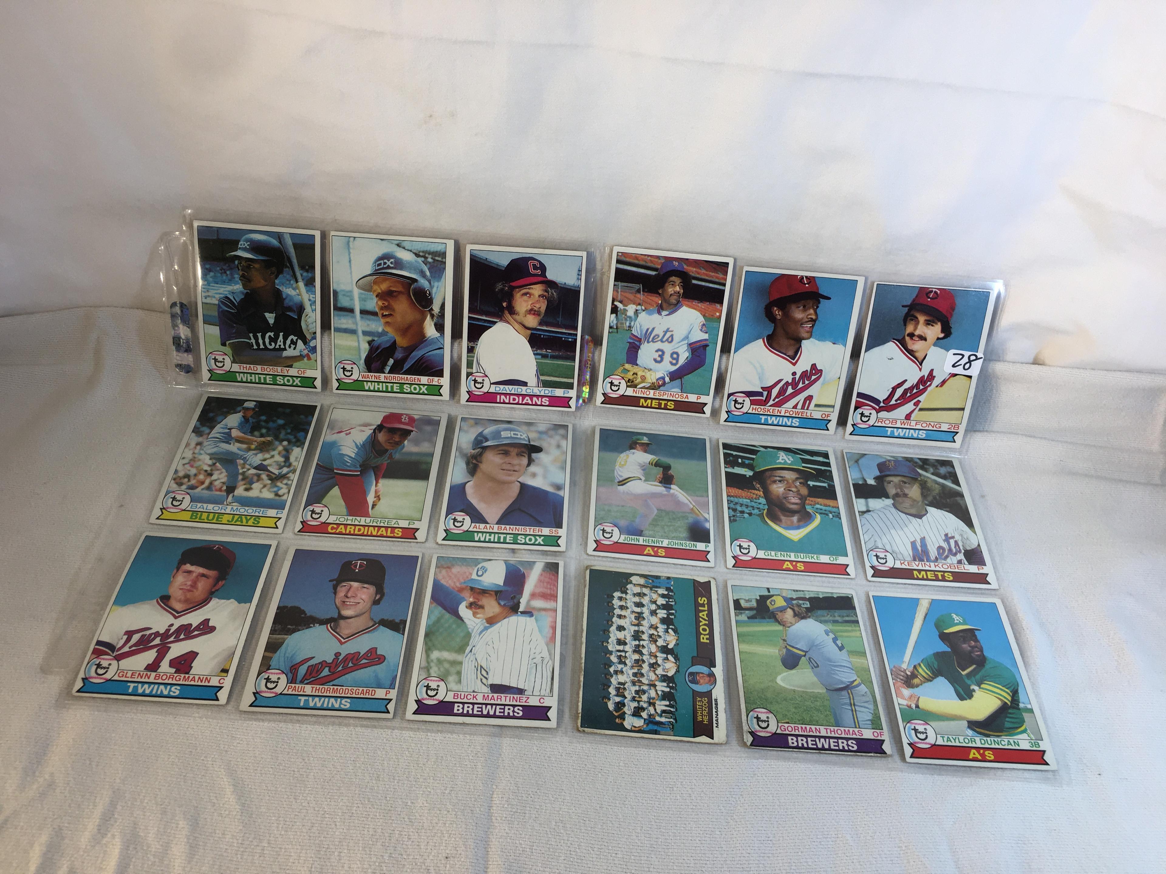 Lot of 18 Pcs Collector Vintage  MLB Baseball  Sport Trading Assorted Cards & Players - See Photos