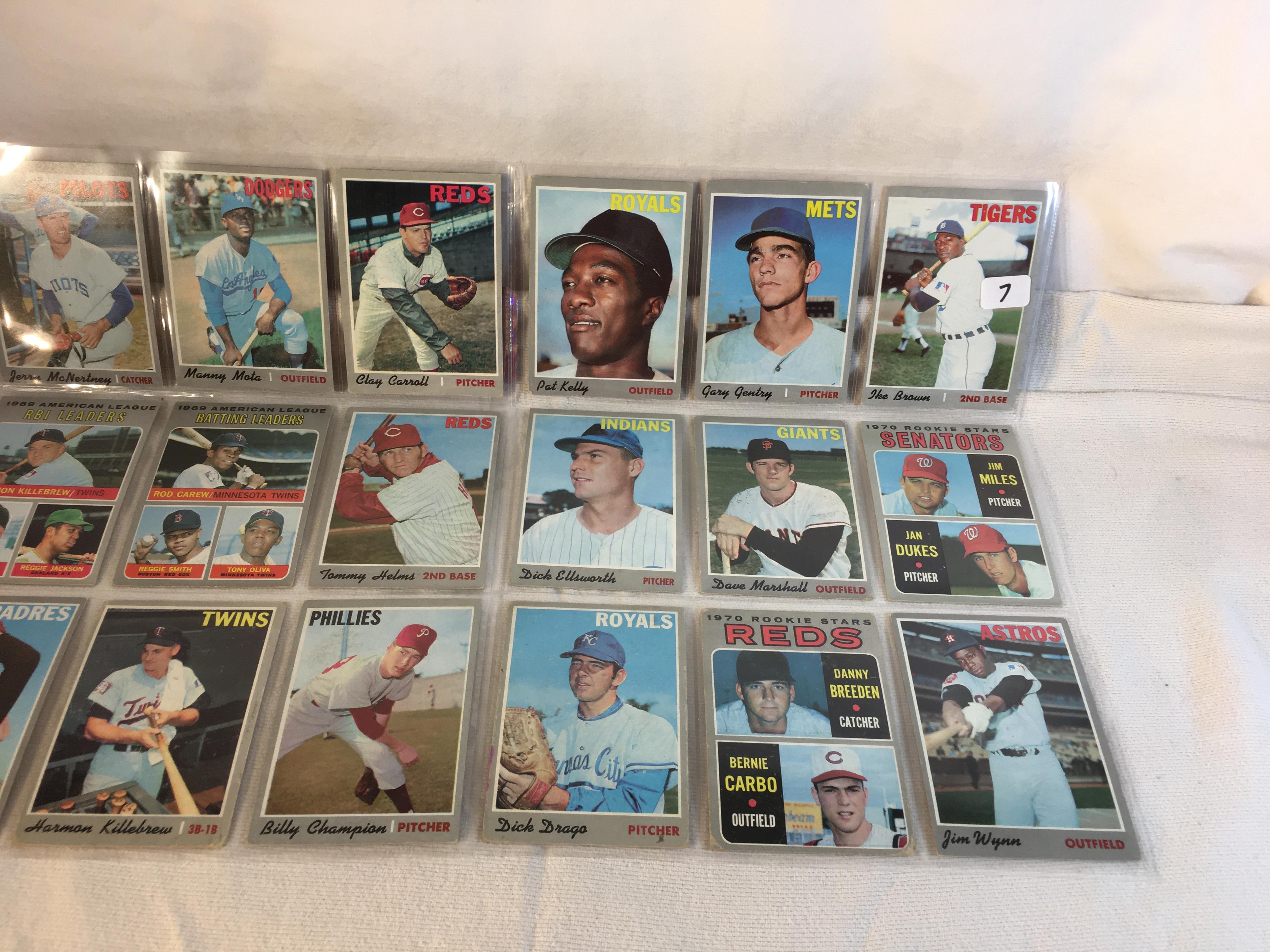 Lot of 18 Pcs Collector Vintage  MLB Baseball  Sport Trading Assorted Cards & Players - See Photos