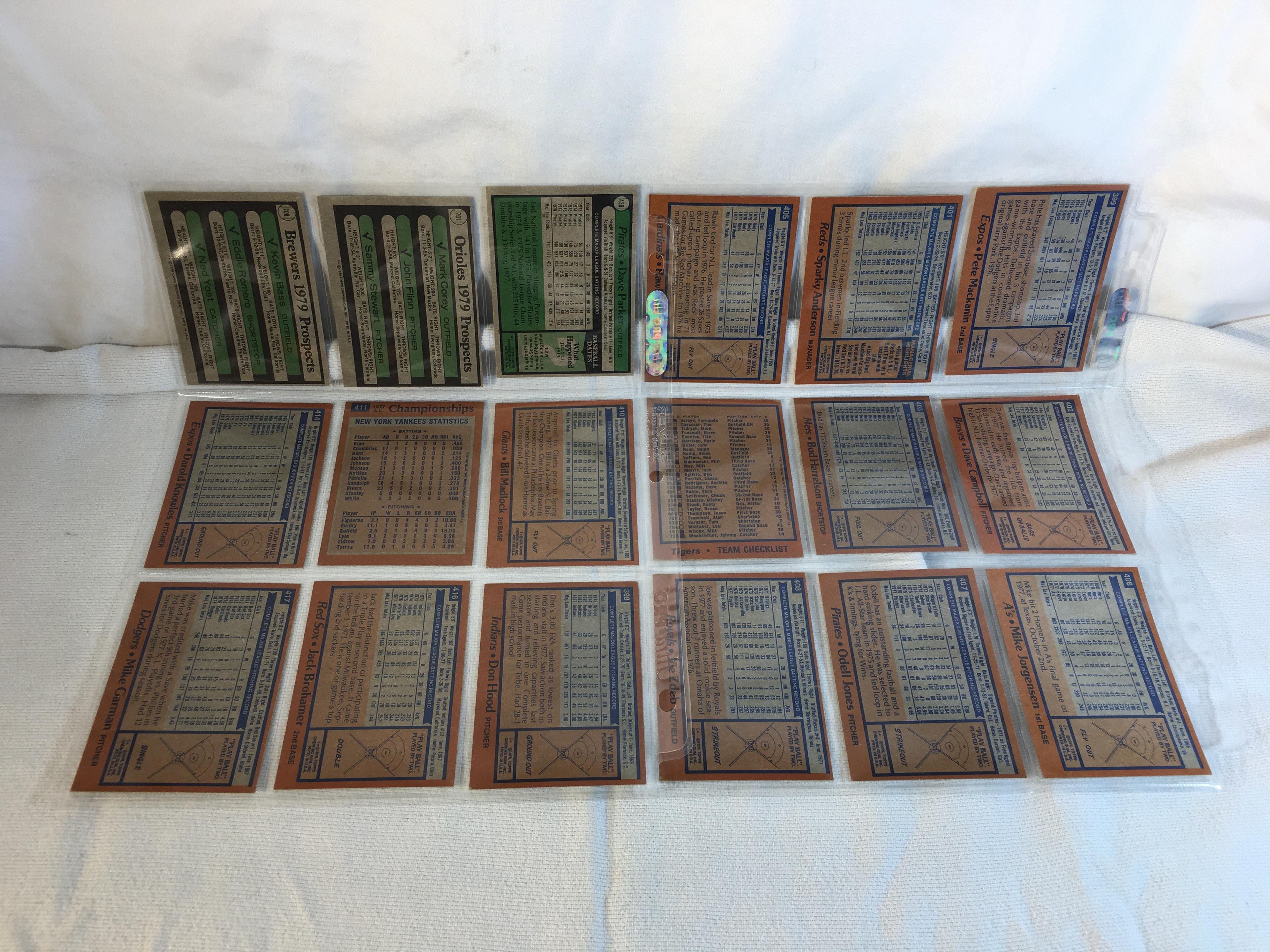 Lot of 18 Pcs Collector Vintage  MLB Baseball  Sport Trading Assorted Cards & Players - See Photos