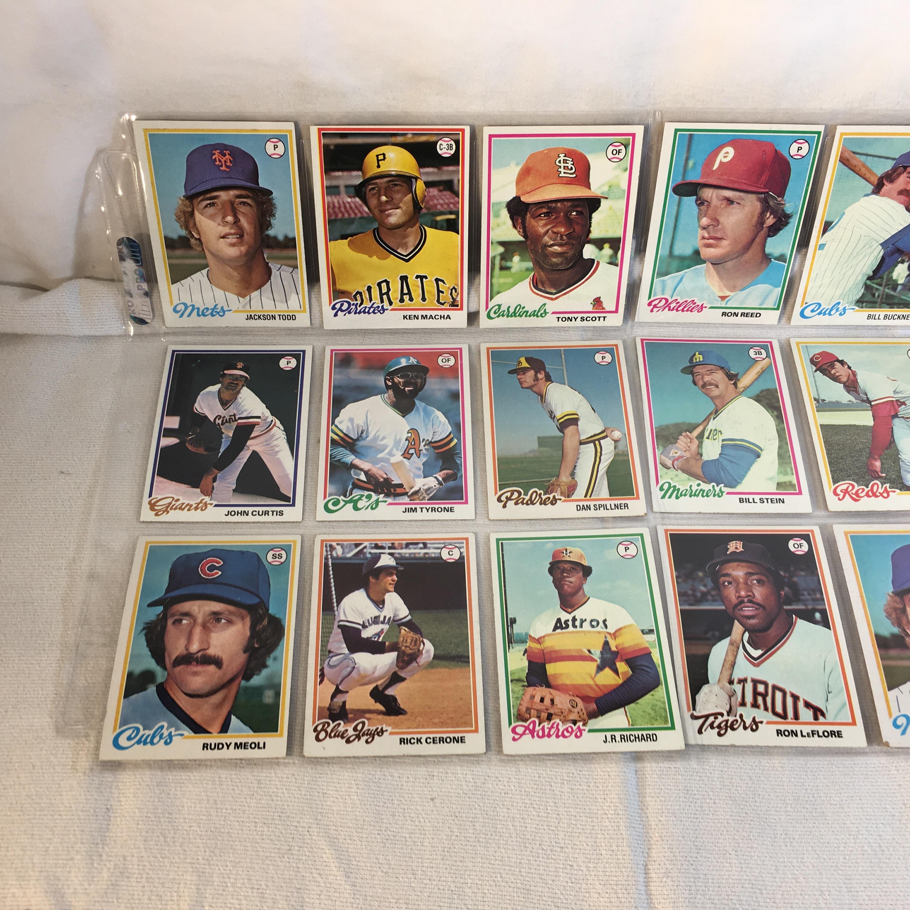 Lot of 18 Pcs Collector Vintage  MLB Baseball  Sport Trading Assorted Cards & Players - See Photos