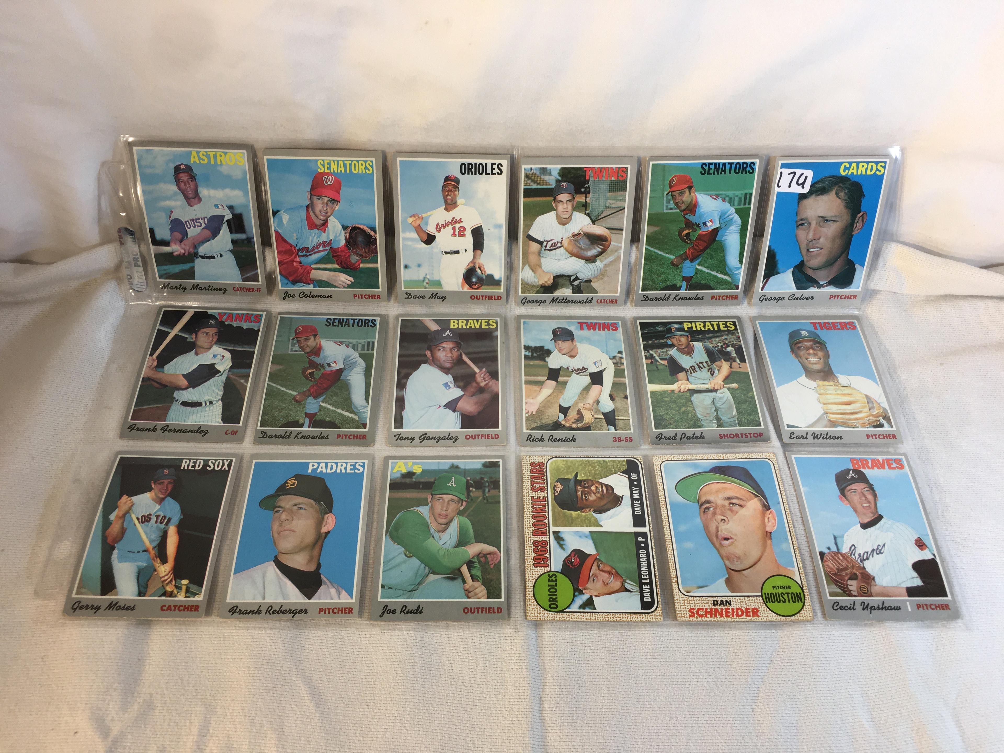 Lot of 18 Pcs Collector Vintage  MLB Baseball  Sport Trading Assorted Cards & Players - See Photos