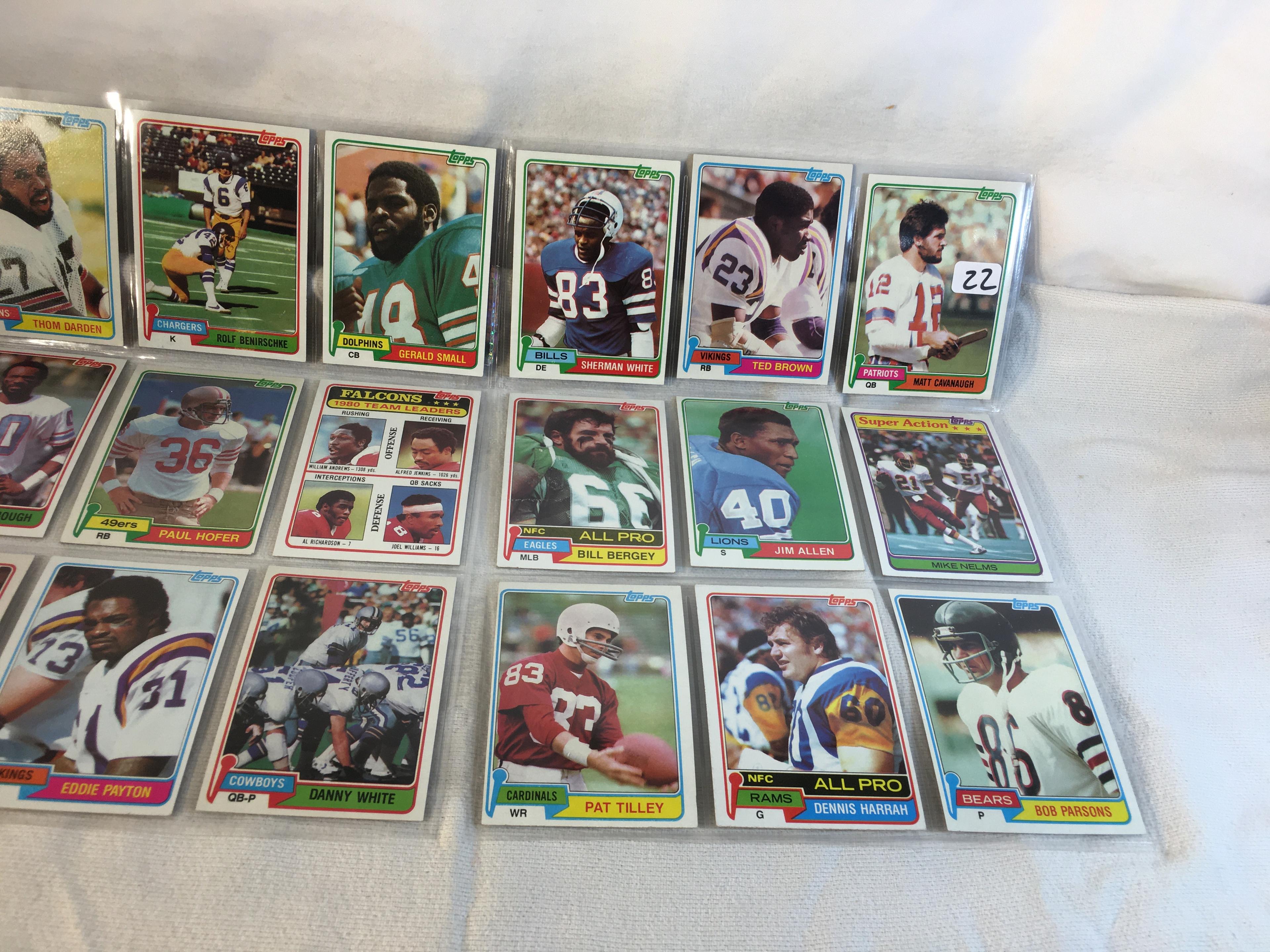 Lot of 18 Pcs Collector Vintage  NFL Football Sport Trading Assorted Cards & Players - See Photos