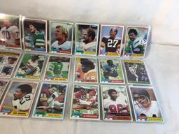 Lot of 18 Pcs Collector Vintage  NFL Football Sport Trading Assorted Cards & Players - See Photos