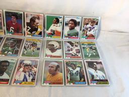 Lot of 18 Pcs Collector Vintage  NFL Football Sport Trading Assorted Cards & Players - See Photos