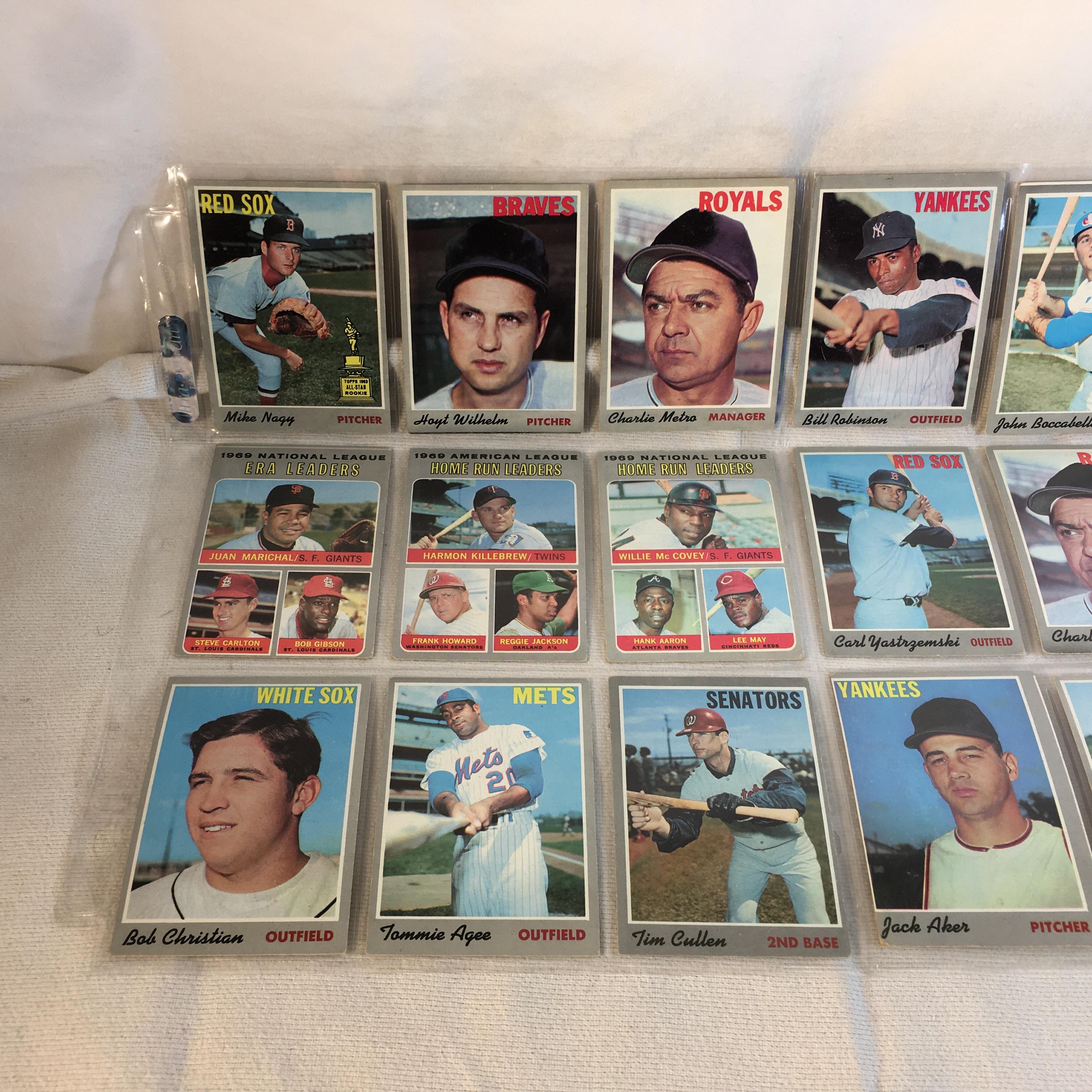 Lot of 18 Pcs Collector Vintage  MLB Baseball  Sport Trading Assorted Cards & Players - See Photos