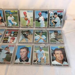 Lot of 18 Pcs Collector Vintage  MLB Baseball  Sport Trading Assorted Cards & Players - See Photos