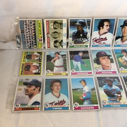 Lot of 18 Pcs Collector Vintage  MLB Baseball  Sport Trading Assorted Cards & Players - See Photos