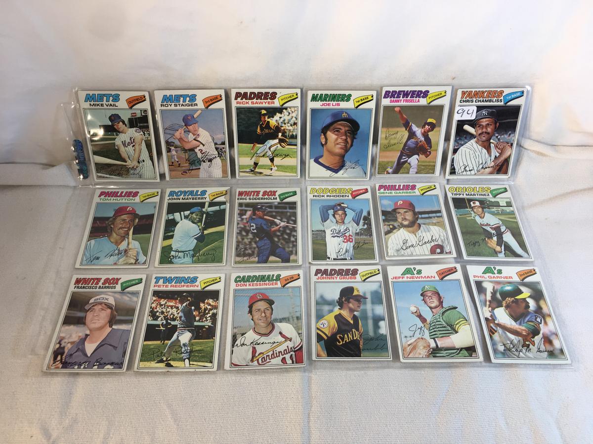 Lot of 18 Pcs Collector Vintage  MLB Baseball  Sport Trading Assorted Cards & Players - See Photos