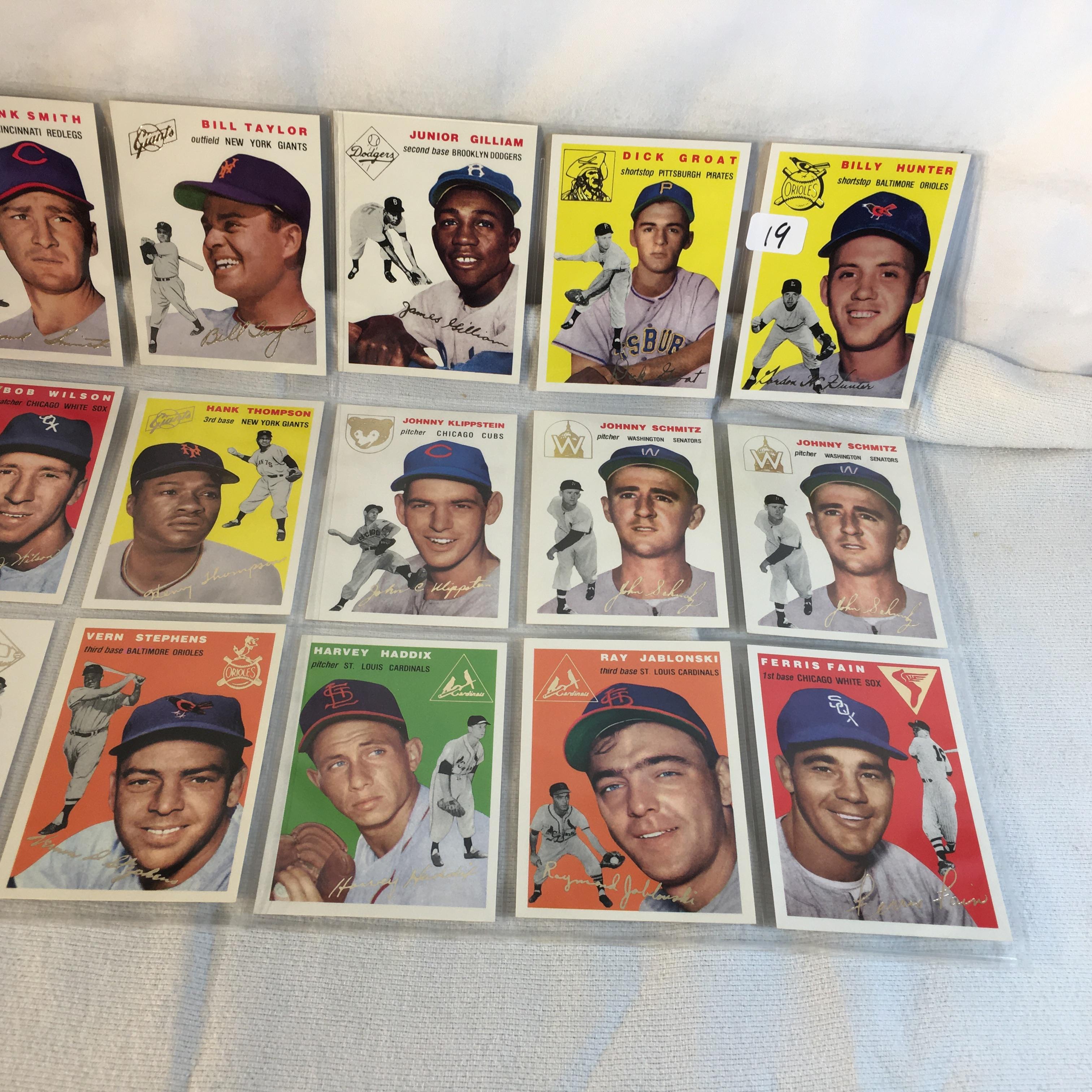 Lot of 18 Pcs Collector Modern MLB Baseball Sport Trading Assorted Cards and Players - See Photos