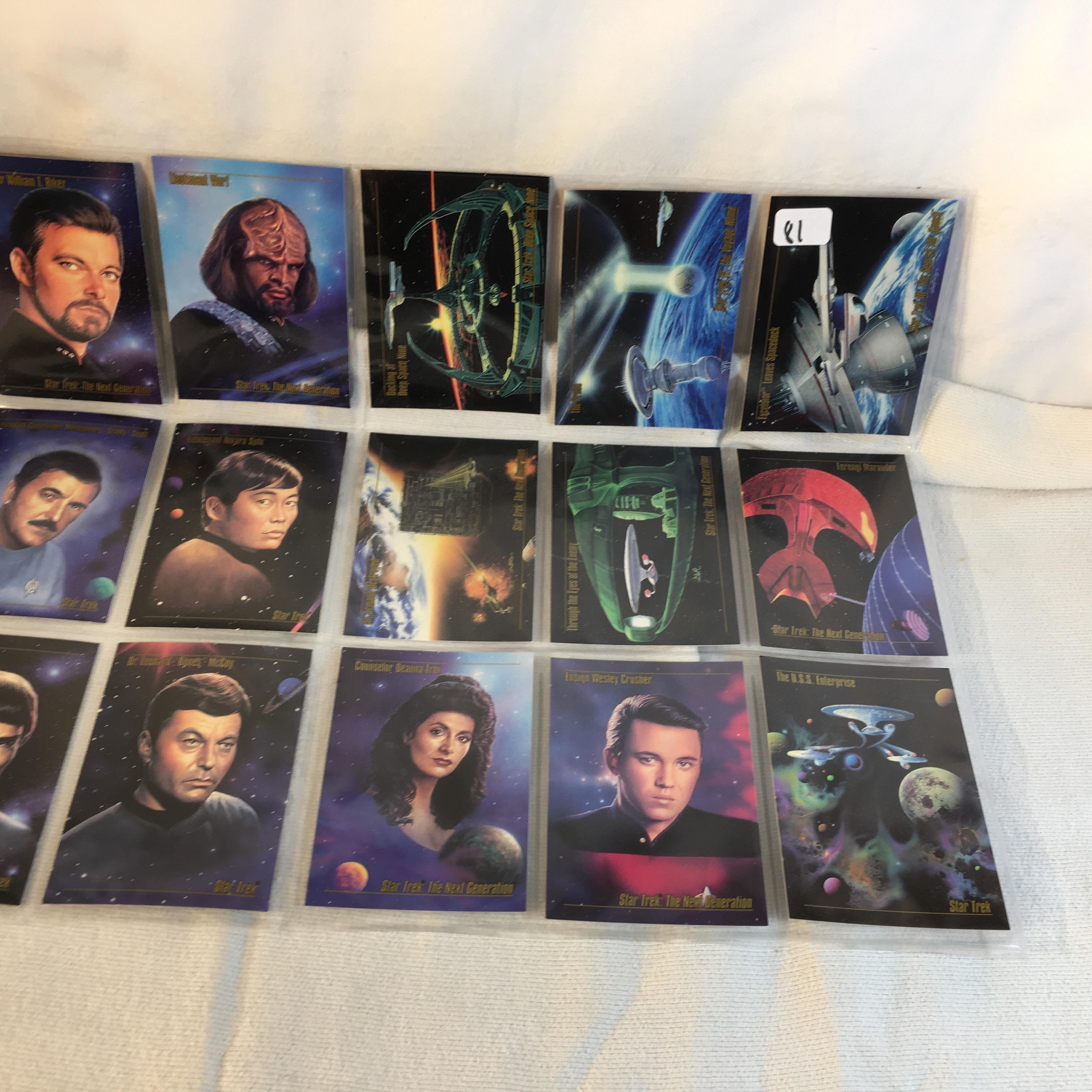 Lot of 18 Pcs Collector Modern Star Trek Assorted Trading Cards and Players - See Pictures