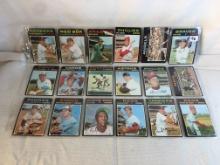 Lot of 18 Pcs Collector Vintage  MLB Baseball  Sport Trading Assorted Cards & Players - See Photos