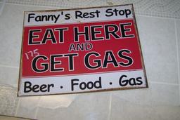 "FANNYS REST STOP" SIGN