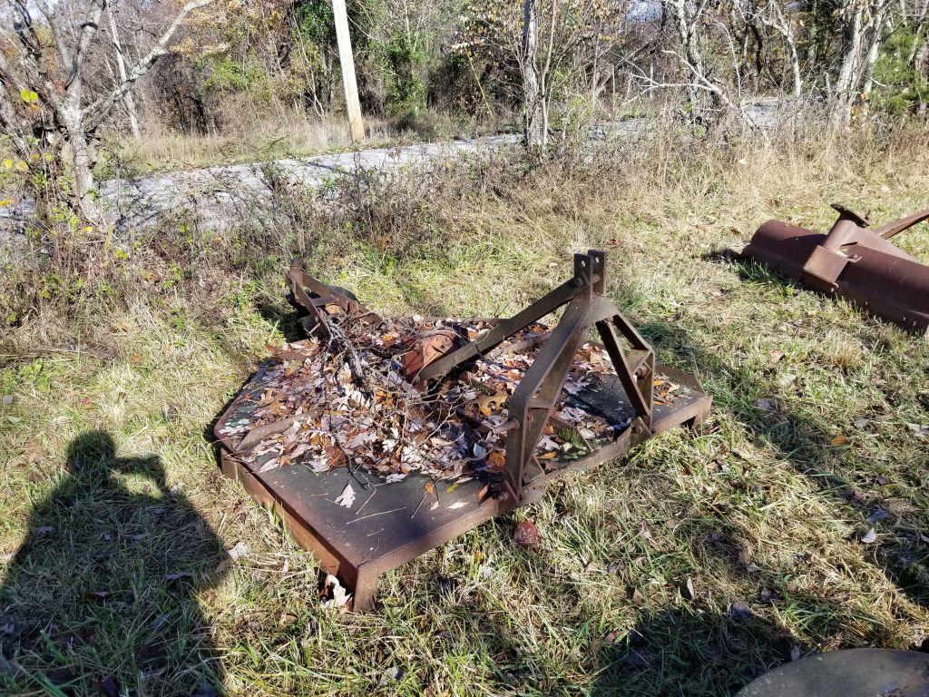 SEMI FIFTH WHEEL HITCH AND SCRAP AND ROTARY CUTTER