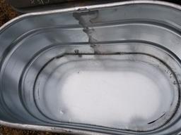 NEW SCRATCH/DENT TARTER 100 GAL GALV WATER TROUGH