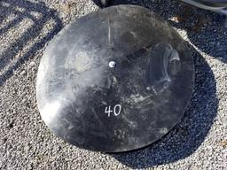 UNUSED 50LB MINERAL FEEDER