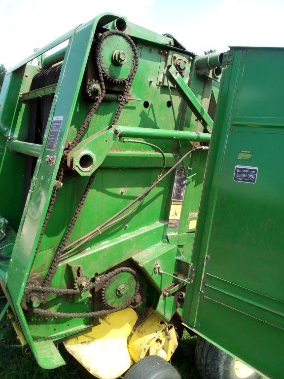 JOHN DEERE 335 ROUND BALER, S: 00335X929090SELLER USED IN THE FALL 2022 HAY