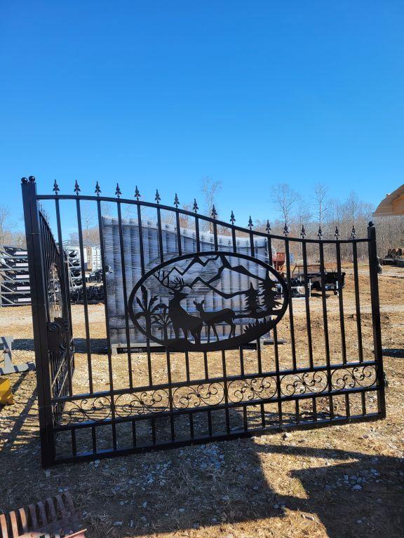 UNUSED 2023 20' DEER BI PARTING WROUGHT IRON ENTRANCE GATES **SELLS ABSOLUT