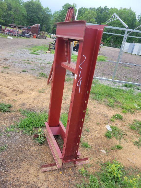 HYDRAULIC PRESS