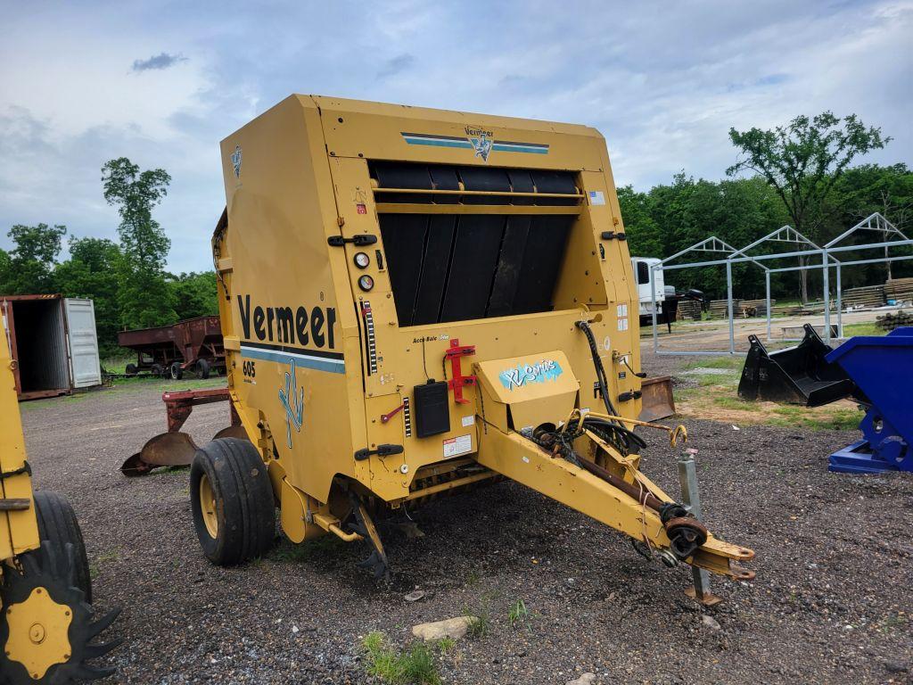 VERMEER 605 XL ROUND BALER, NO MONITOR